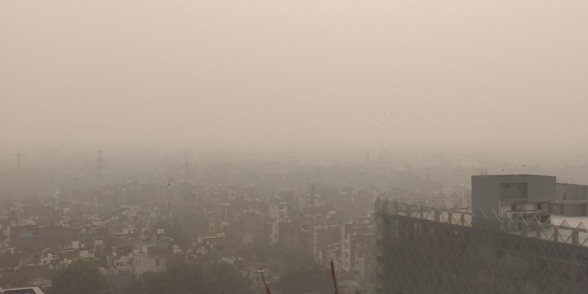 Smog-filled New Delhi in 2019, a picture taken by "Prami.ap90"