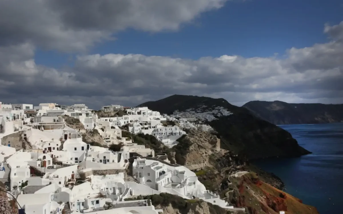 Santorini Shaken by Earthquakes