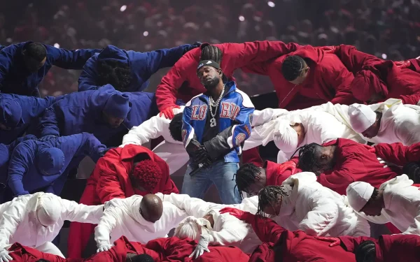 Kendrick Lamar Runs the Halftime Playbook to Perfection