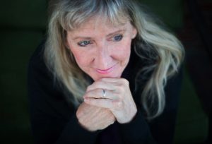 Pulitzer Prize Winner Carol Guzy Reflects on a Career of Empathy and Truth