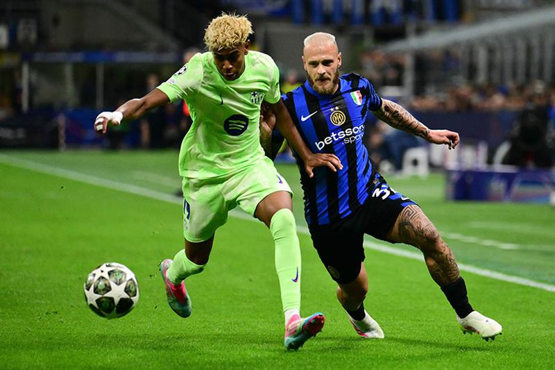 Unforgettable Nights: The Top 4 Most Incredible Soccer Matches of 2025