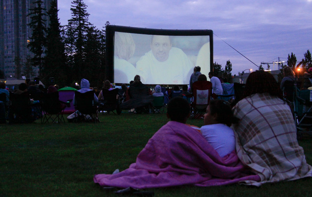 Courtesy of Wikimedia Commons
https://commons.wikimedia.org/wiki/File:Watching_the_movie_%286041360282%29.jpg 