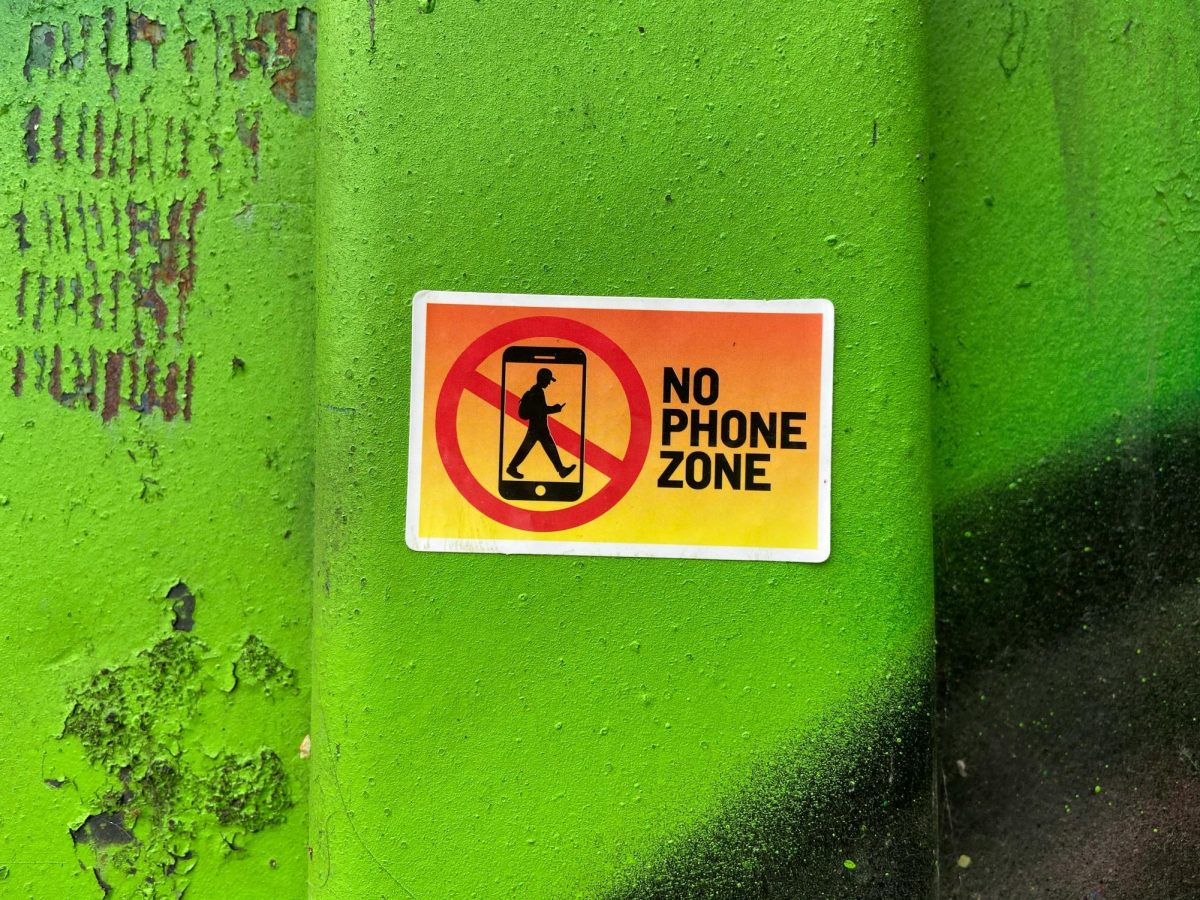 Governor Murphy Imposes a State Ban on Phones for All New Jersey Schools